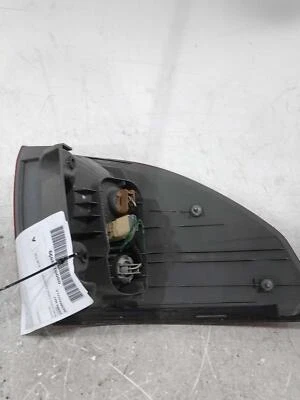 Used Right Tail Light Assembly fits: 2007 Toyota Sienna quarter panel mounted Ri - Image 1 of 4