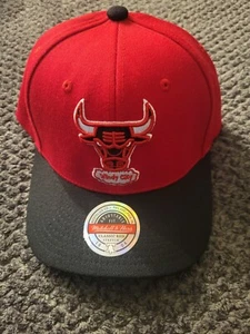 Chicago Bulls Windy City Mitchell And Ness Mens Basketball Snapback Hat - Picture 1 of 2