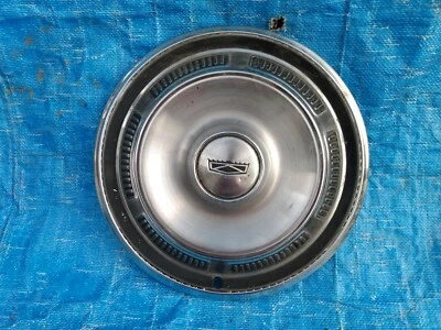 Ford Fairlane Falcon Torino 1969 a 1970 tapacubos de 14 pulgadas P/N's C9OZ-1130-B Foto 1 de 4