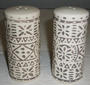 Tribal Volkskunst Design Salz & Pfefferstreuer Set Grau & Weiß 3,5"x1,5"EA Vintage - Bild 1 von 9