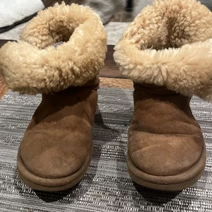 UGG Stiefel Damen 7 Bailey Button Lammfell klassisch Leder Shearling 5803 - Bild 1 von 18