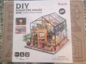 Miniature Model Kit DIY Greenhouse Cathy's Flower House DG104 Rolife - Picture 1 of 2