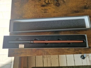 Harry Potter Draco Malfoy Official Wand Warner Bros Studio - Picture 1 of 6