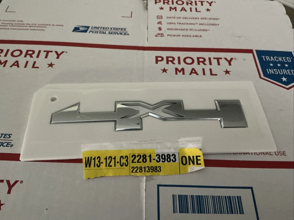 Emblema de un guardabarros Chevy/GMC 14-22 (4x4) 2281-3983 Foto 1 de 1