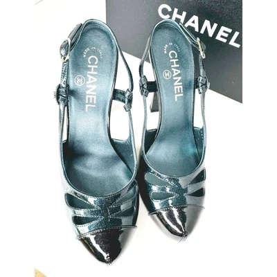 Zapatos de salón Chanel Forest verde charol IT 38 2009 CC logotipo tacones vintage  Foto 1 de 4