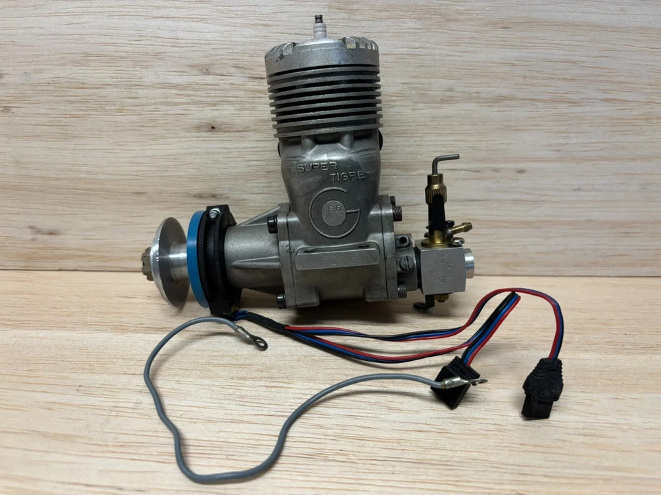 Verbrennungsmotor Super Tyger - Bild 1 von 2