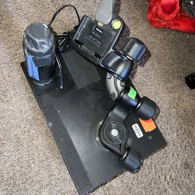 Manfrotto 460MG 3D  Head w RC2 Quick Release Mounts In Dynamic Perception - Image 1 of 4