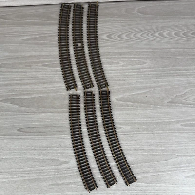 HO Scale Italy & TYCO Vtg Brass Track Lot of 6 Curved Pieces 18" R Track Used - Image 1 of 4