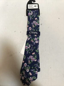 BRAND NEW Chaps Men’s Navy Henrietta Flora Tie Navy Retails $40 (APO-171-13) - Picture 1 of 4