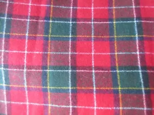 Red Green Tartan 100% Wool fabric Plaid Medium Shirt Weight 60 x 102 3 Yards - Picture 1 of 4