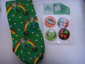 Lot Mens St Patricks Day Irish Green Leprechaun Tie & 4 Lapel Pin Buttons NEW - Picture 1 of 1