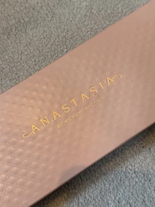 Anastasia Beverly Hills Primrose Eyeshadow Palette Brand New In Box Authentic - Picture 1 of 4