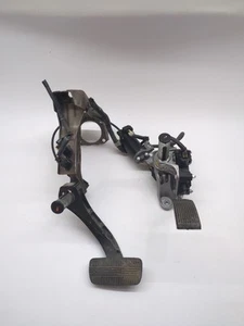 08-15 NISSAN TITAN ARMADA GAS PEDAL OEM 047N-E4642 Brake 46501 ZW00A Assembly - Picture 1 of 18