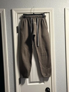 Essentials Fear Of God Sweatpants Joggers Men Size Small S Olive Tapered Elastic - Picture 1 of 6