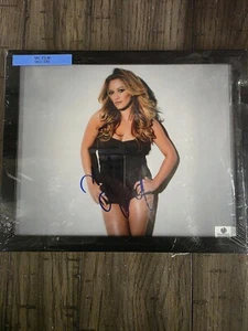 Authentic Autographed Photo of Hillary Duff 8x10, COA Included!! - Picture 1 of 4
