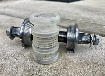 Soporte inferior Campagnolo Athena 68x111 mm 1,37x24 68 mm vintage Eroica en muy buena condición Foto 1 de 4