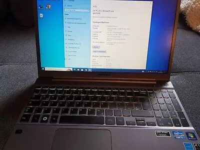Samsung 700z Chronos 15 Zoll Windos 10 . - Image 1 of 4