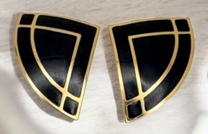 Vintage Geometric Fan Shaped Earrings Black and Gold Tone Studs Retro 80s - Picture 1 of 6