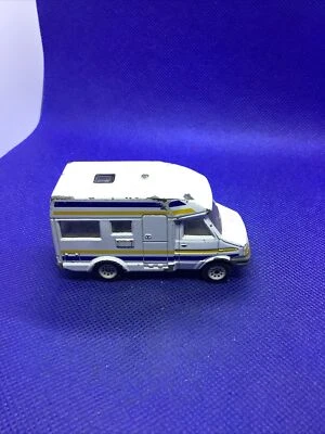 New Siku #1022 IVECO- Wohnmobil Dormobile Camping Car 1/64 White - Image 1 of 4