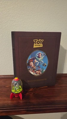 Libro de cuentos Toy Story Disney adornos colección de Navidad de Disney + bono Foto 1 de 3