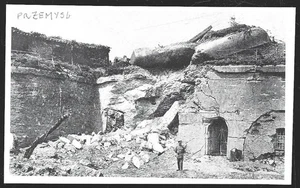 1971 -- POLOGNE LE FORT DE PRZEMYSL BOMBARDé . 4C441 - Foto 1 di 1