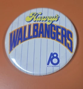 1980's Milwaukee Brewers Harvey's Wallbangers Pinback Pin Button - Picture 1 of 3
