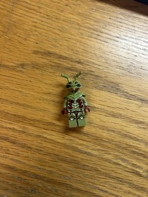 Lego 70708 70709 - Space Galaxy Squad Hive Crawler Mantizoid Minifig - 2013