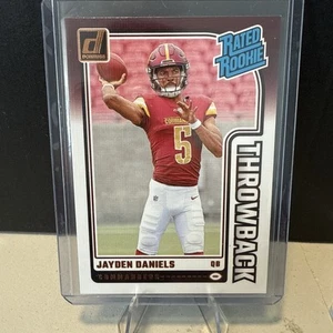 2024 Panini Donruss - Rated Rookies Throwbacks Jayden Daniels #43 (RC) - Picture 1 of 4