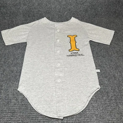 Camiseta deportiva vintage de béisbol de la Universidad de Iowa Third Street para niños Foto 1 de 4