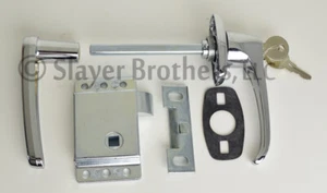 DELUXE Cab Door Repair Kit, RH Latch, Striker, Handles & Gasket - Picture 1 of 8