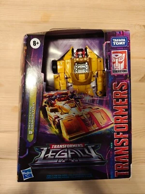 [New] Transformers Generations Legacy Series Decepticon Dragstrip - Image 1 of 4