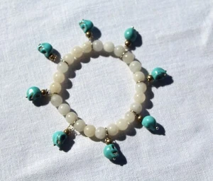 Handmade Stretch Bracelet-8mm Quartz Beads & Magnesite Skulls-17cm-Growth - Picture 1 of 3