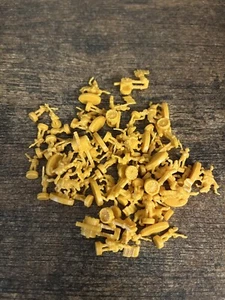 2003 RISK Game Replacement Pieces Yellow Army 57 parts tokens - Picture 1 of 1