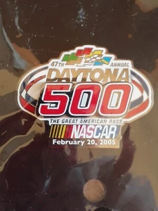 2005 Daytona 500 Layered NASCAR 47th Annual HAT PIN - Bild 1 von 3