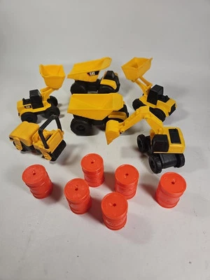 Toy Construction Vehicle Lot - 1/64 CAT Heavy Equipment Truck Loaders - Image 1 of 4