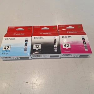 Oryginalne wkłady atramentowe Canon CLI-42 BK M PC - BEZPŁATNA DOSTAWA W WIELKIEJ BRYTANII! VAT w zestawie OEM - Zdjęcie 1 z 6