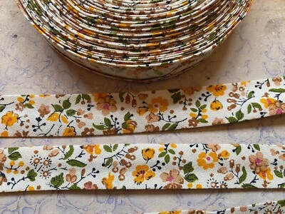Unused vintage 70's floral cotton bias binding - 20mm, by the 2M, orange flowers - Image 1 of 4