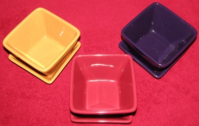 Simple Additions Pampered Chef 3 cuencos cuadrados y mini platos rojo amarillo azul Foto 1 de 4