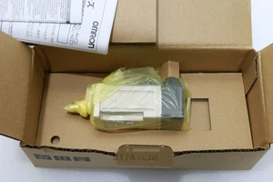 OMRON Genuine NIB R88M-K10030T-S2 100W AC Servo Motor MOT-I-4152=9Q28 - Picture 1 of 17