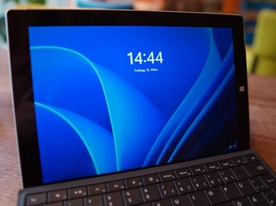 Microsoft Surface Pro 5 1796 4 GB 128 GB 12,3" Typecover 1725 OVP Intel i5 - Bild 1 von 4