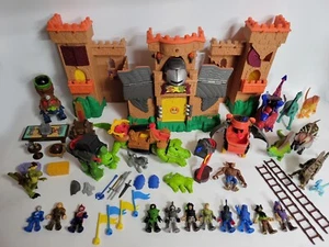 Fisher-Price Imaginext Eagle Talon Castle 64 Stück 11 Figuren - Bild 1 von 13