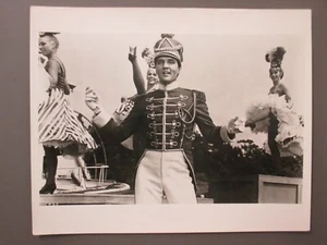 Elvis Presley black & white 8 X 10 glossy promo photo ORIGINAL "Movie 9"! - Picture 1 of 2
