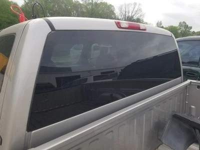 04 2004 CHEVY SILVERADO 1500 BACK GLASS FIXED HEATED *LOCAL PICKUP ONLY* - Image 1 of 4