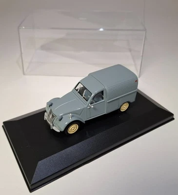 Citroën 2 CV Fourgonnette 1955 1/43 Universal Hobbies Boite Vitrine - Photo 1/3