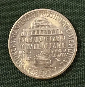 1946-S Booker T Washington Silver Half Dollar Coin You See Is Coin You Get (037) - Picture 1 of 2