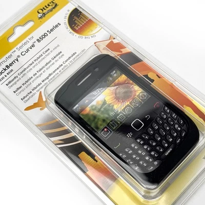 NEW Otterbox Commuter Case Dual Layer Black Cover for BlackBerry 8520 8530 9330 - Image 1 of 4