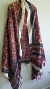 Silk Scarf Shawl Wrap Stole Dupatta Elegant Flower Motif Soft Tassled 42"x82" - Picture 1 of 8
