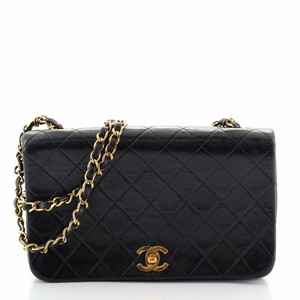 Las mejores ofertas en Bolsas Acolchado CHANEL exterior de cuero y bolsos  para Mujer | eBay