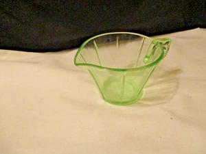 Green Depression Glass Star Flower Pinwheel US Scroll Creamer - Picture 1 of 7