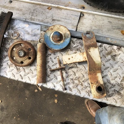 MADERAS RM59 MONTAJE TRASERO ACABADO POLEA CORTACÉSPED CONJUNTO RALENTÍ 4088 24262 Foto 1 de 4